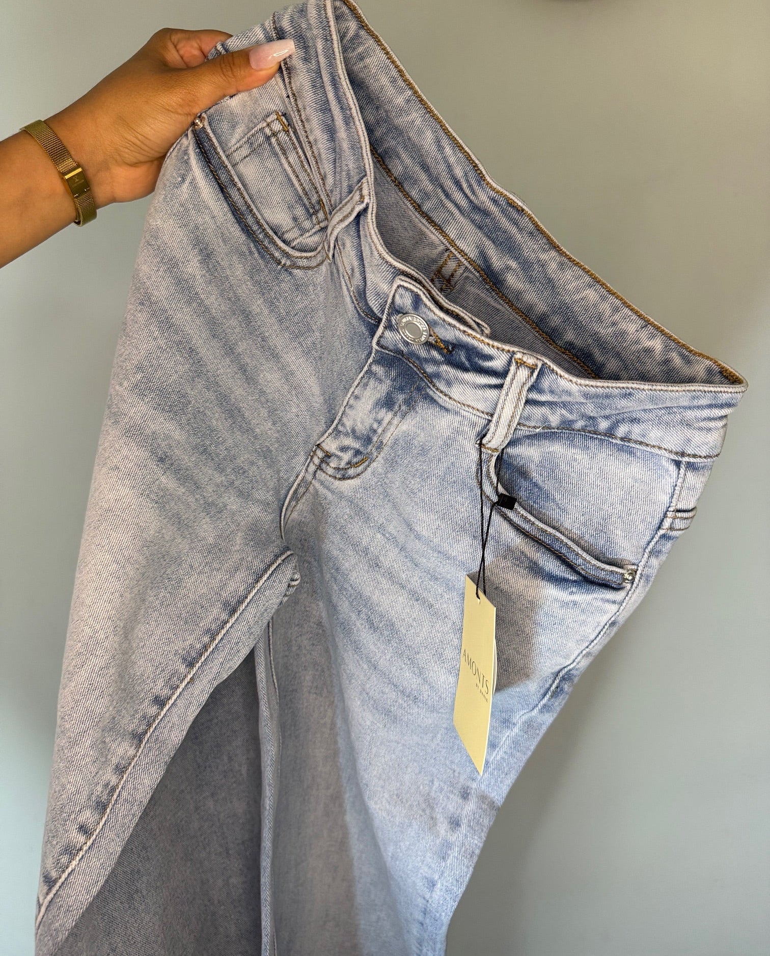 JEANS RECTOS EFECT PUSH-UP